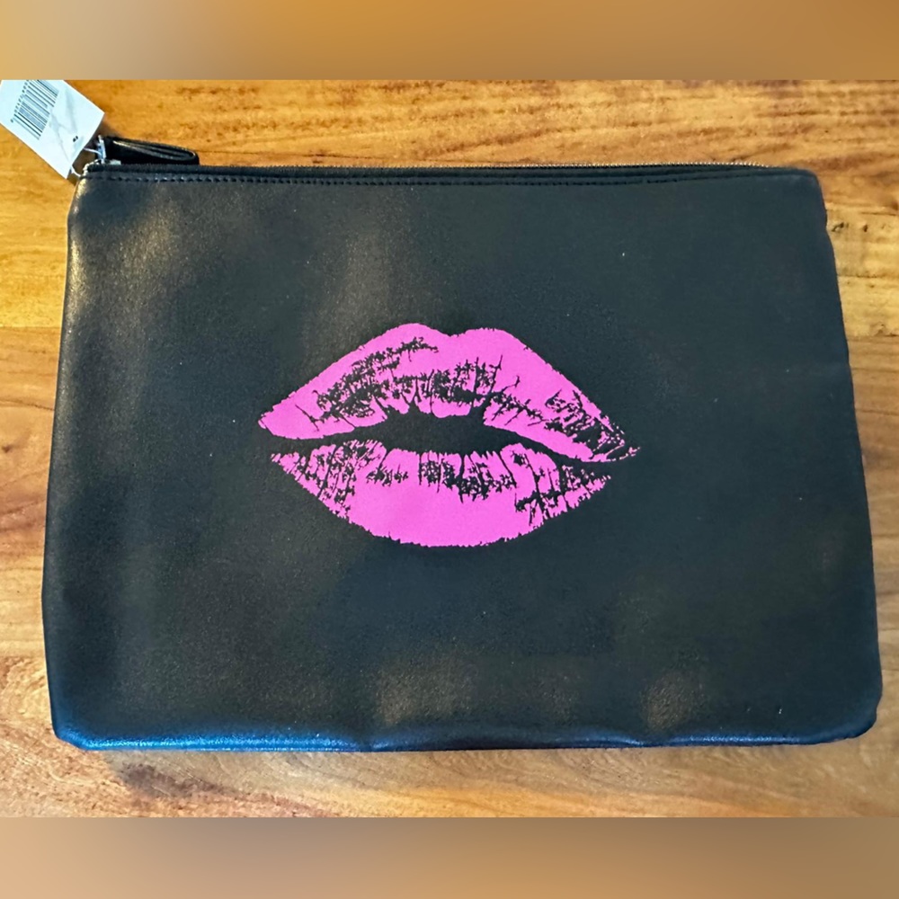 Bloomingdale Lip Beauty Bag